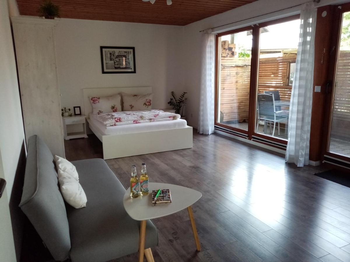 Schoene Einzimmer Wohnung Zwischen Bodensee Und Allgaeu Neukirch  Eksteriør billede