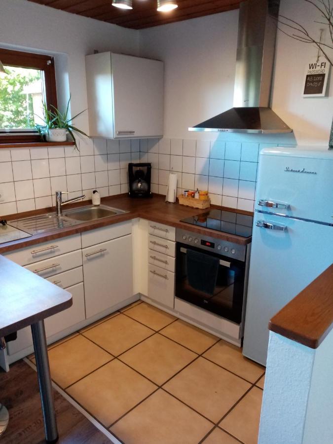Schoene Einzimmer Wohnung Zwischen Bodensee Und Allgaeu Neukirch  Eksteriør billede